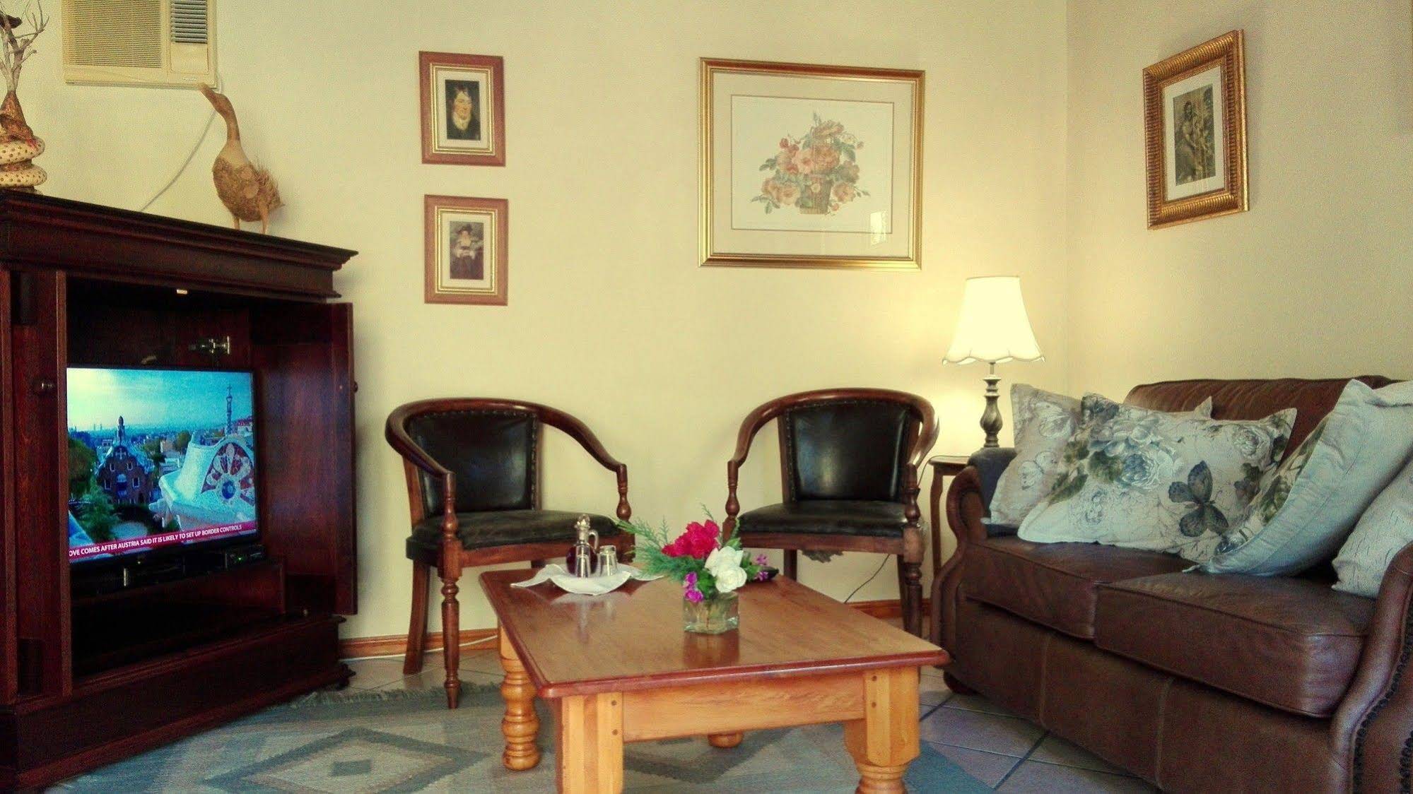 Saxe-Coburg Lodge