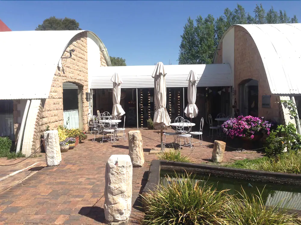 Homestead Guesthouse And Coffee Shoppe