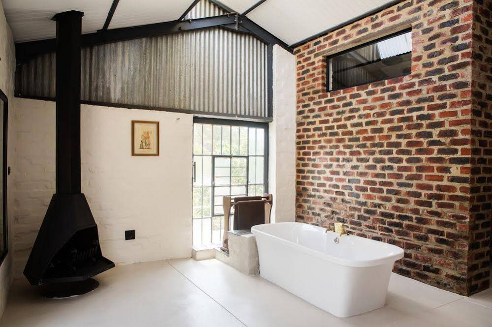 Essere Lodge