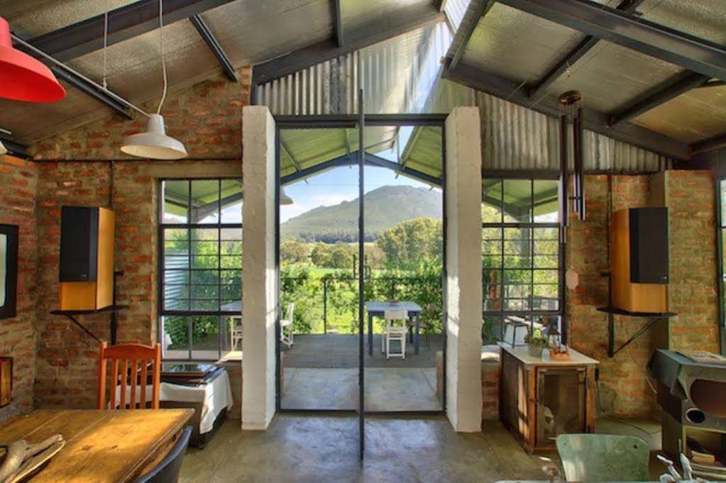 Essere Lodge