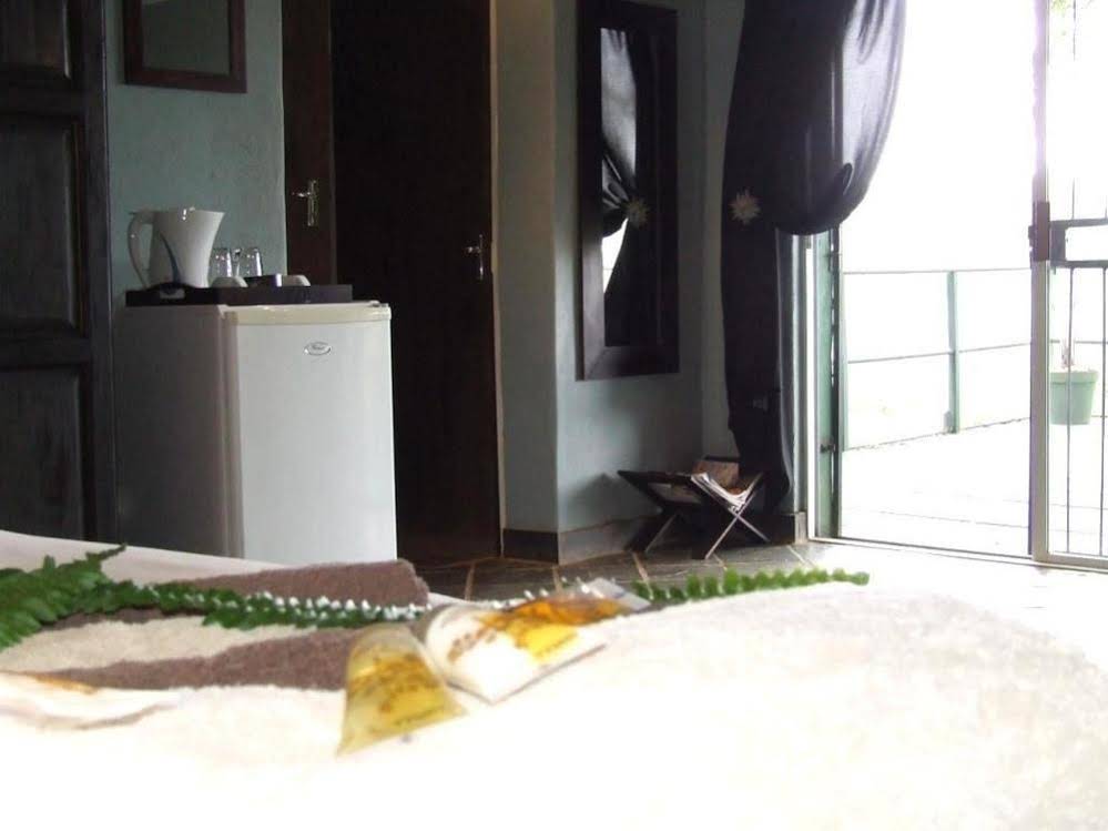 Lukafrica Riverside Chalets