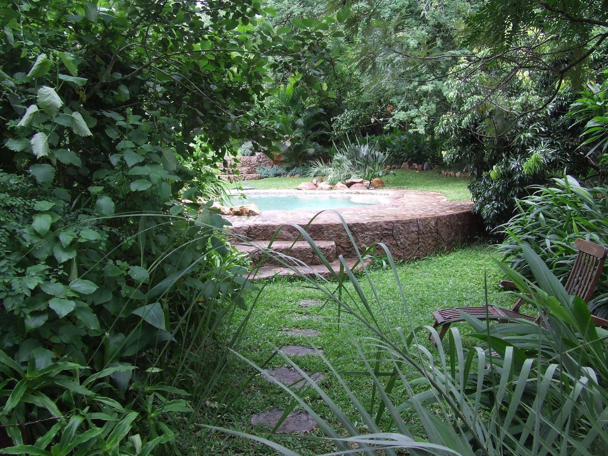 Lukafrica Riverside Chalets