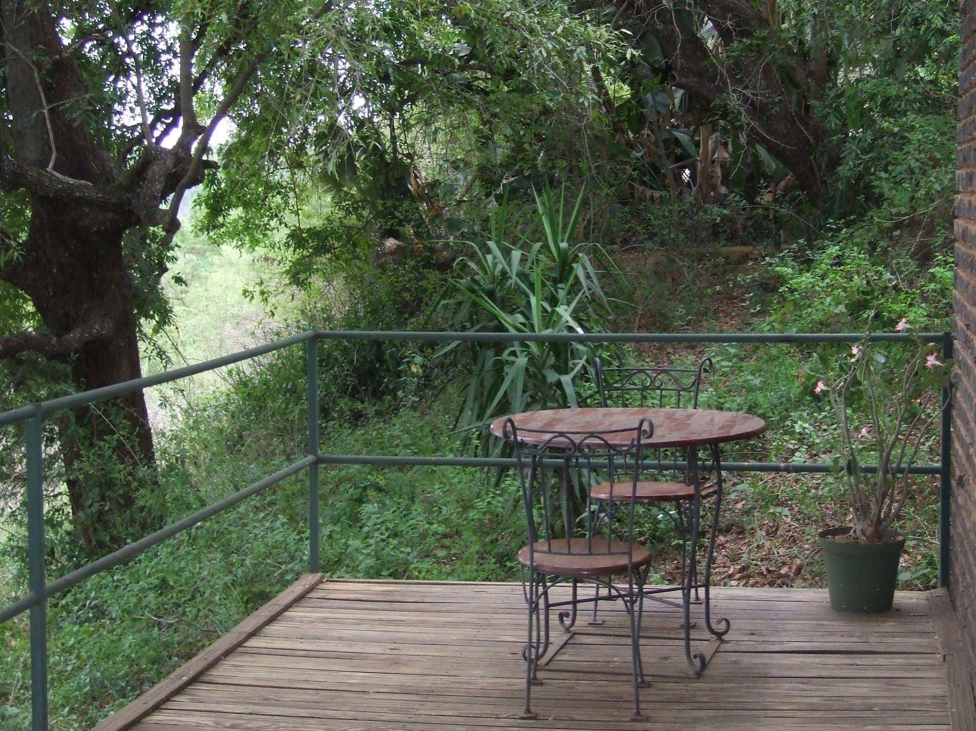 Lukafrica Riverside Chalets