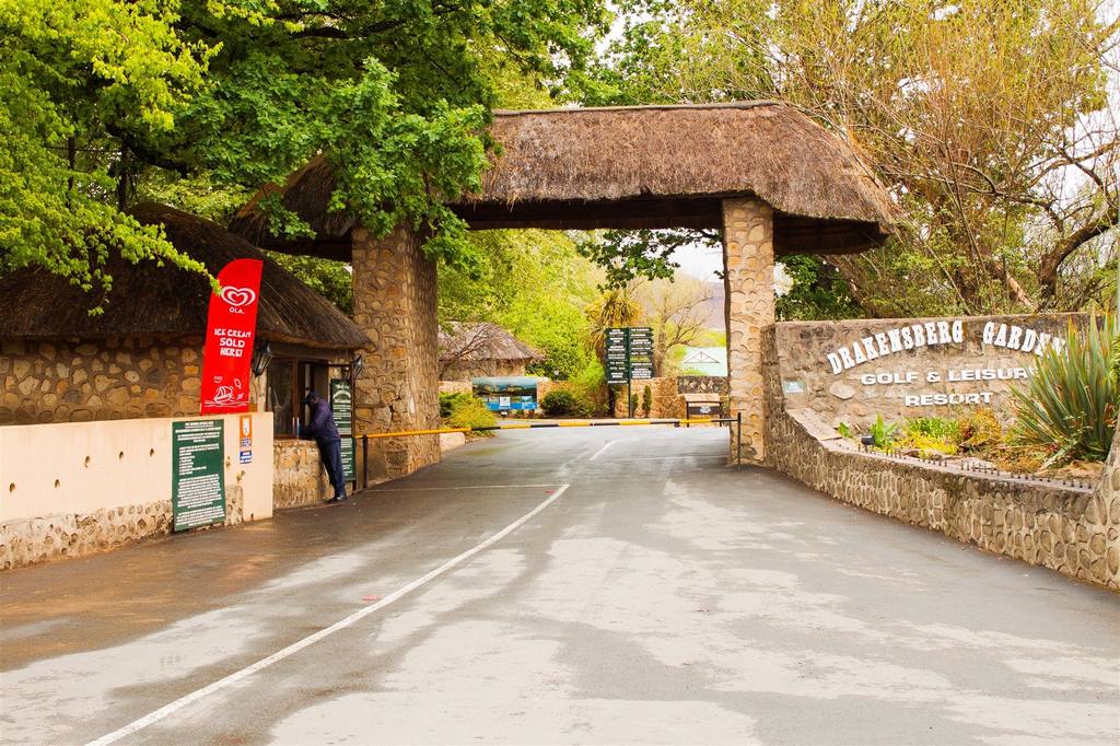 Gooderson Drakensberg Gardens Golf & Spa Resort
