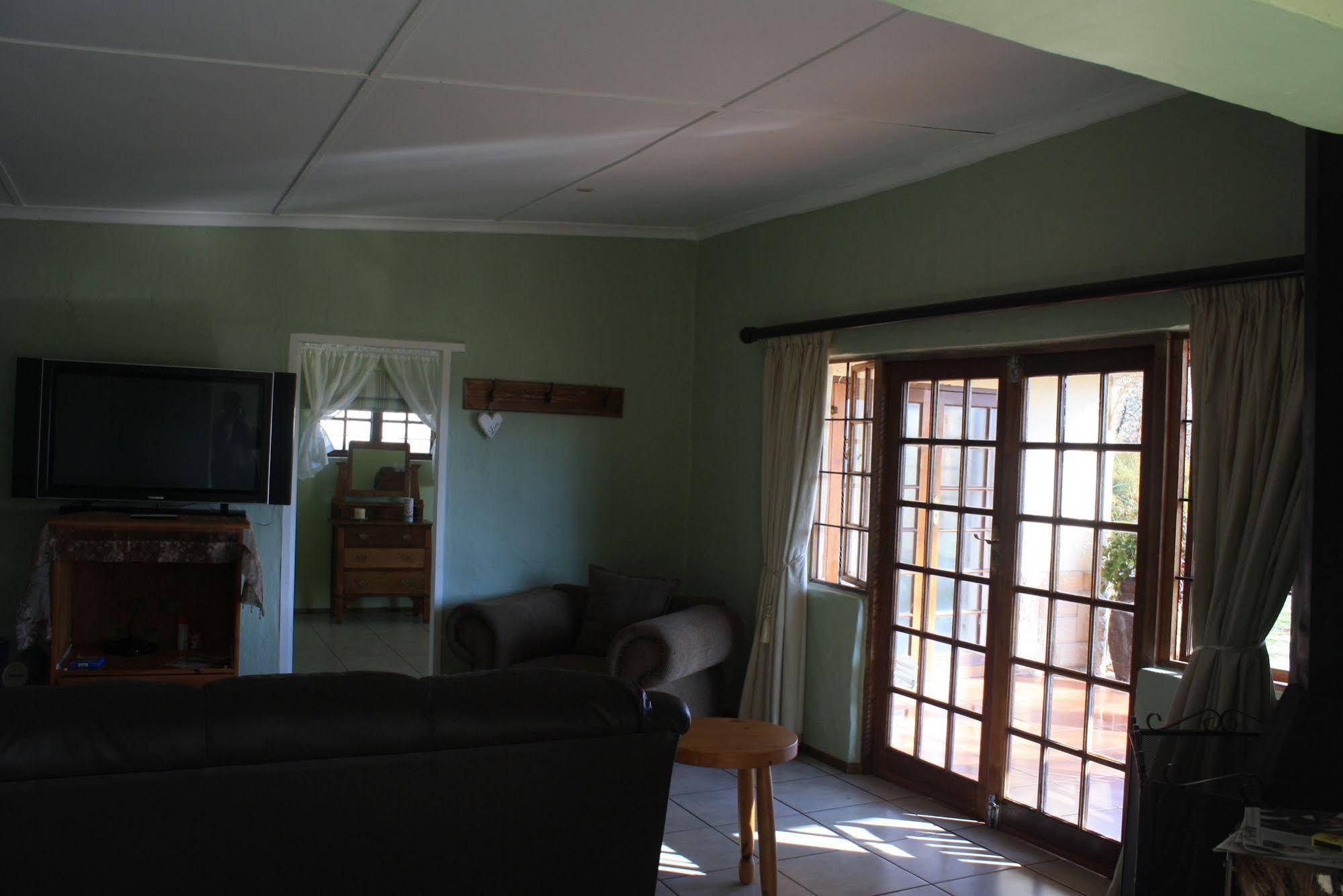 Jw Cottages