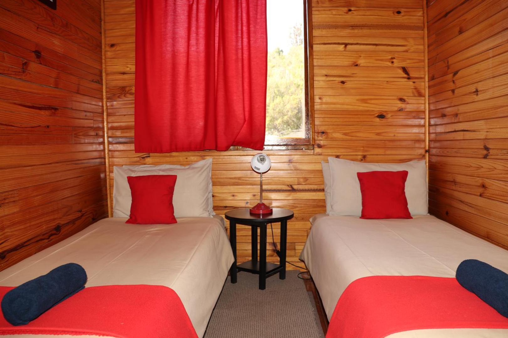 Eagle Falls Country Lodge