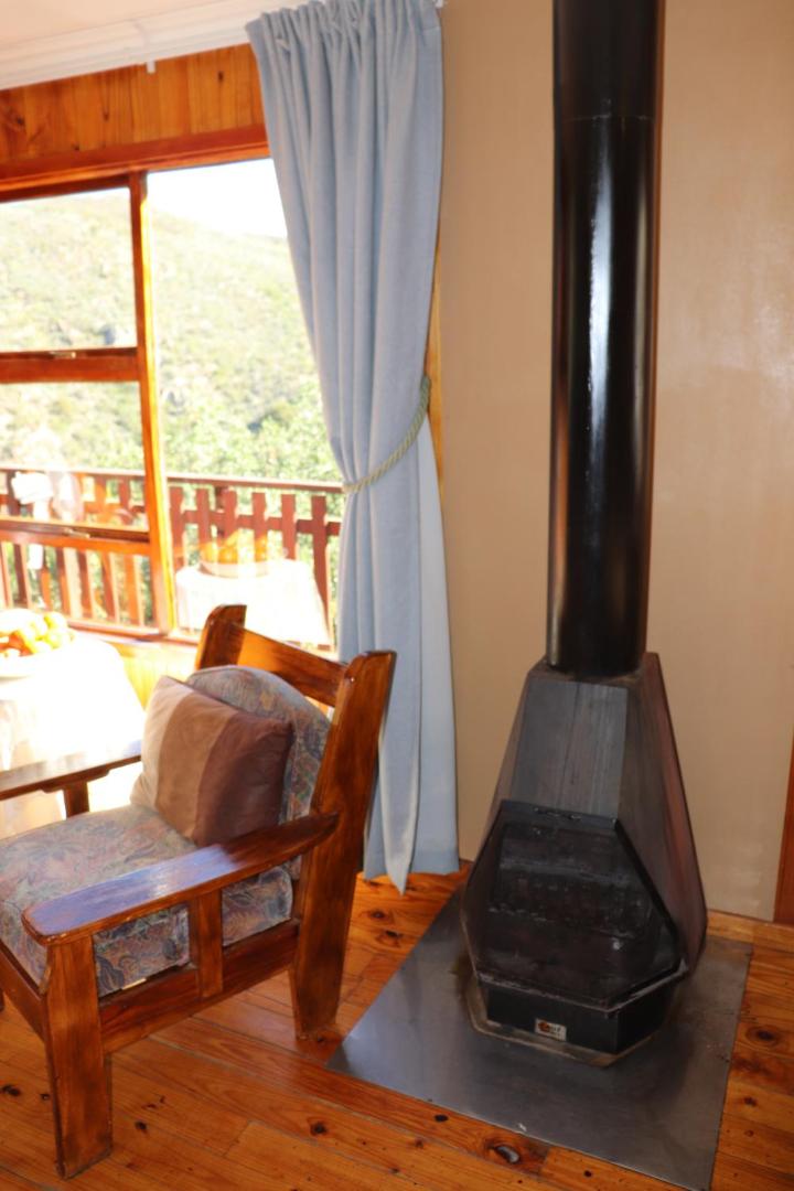 Eagle Falls Country Lodge