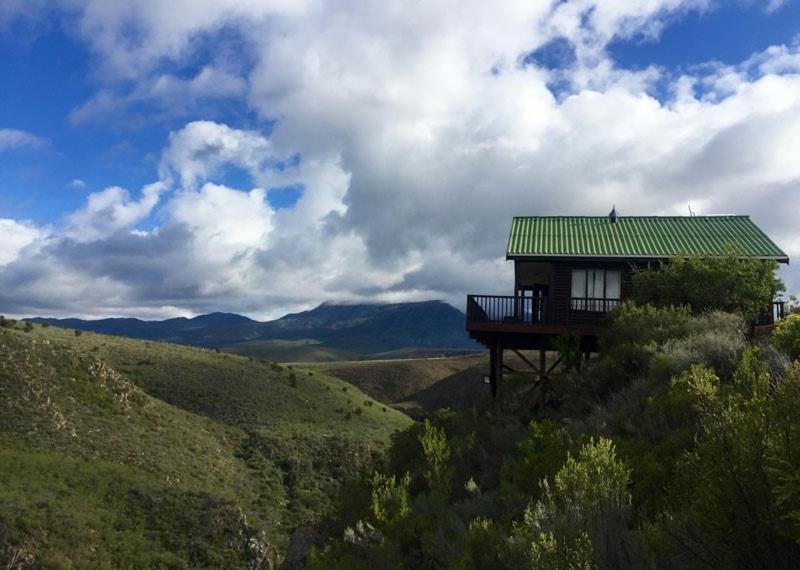 Eagle Falls Country Lodge