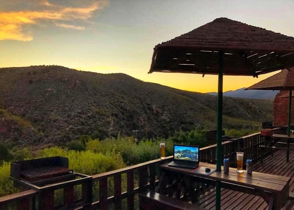 Eagle Falls Country Lodge