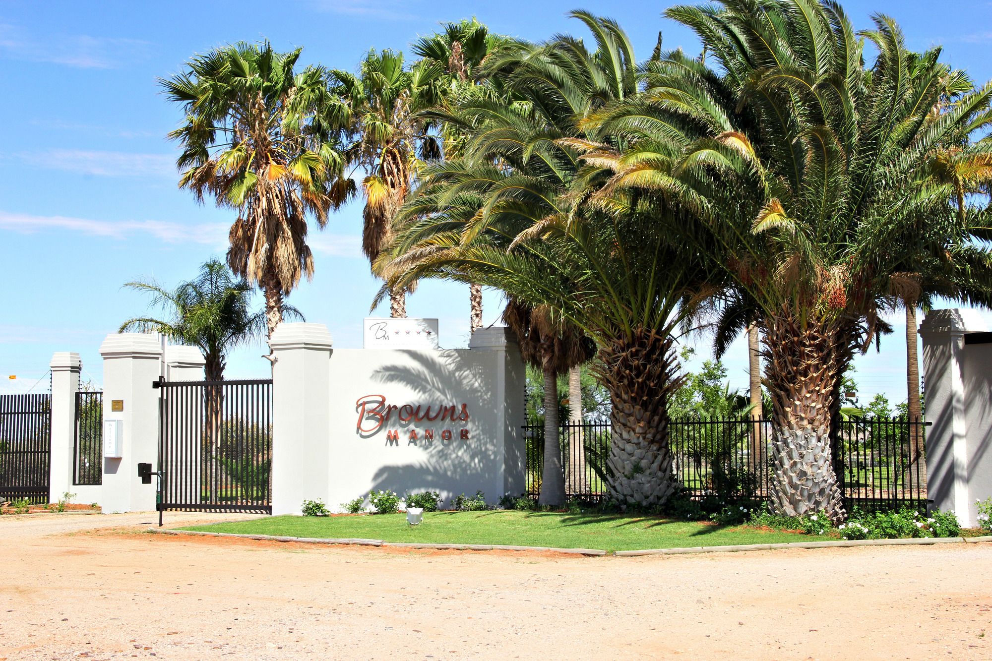 Browns Manor