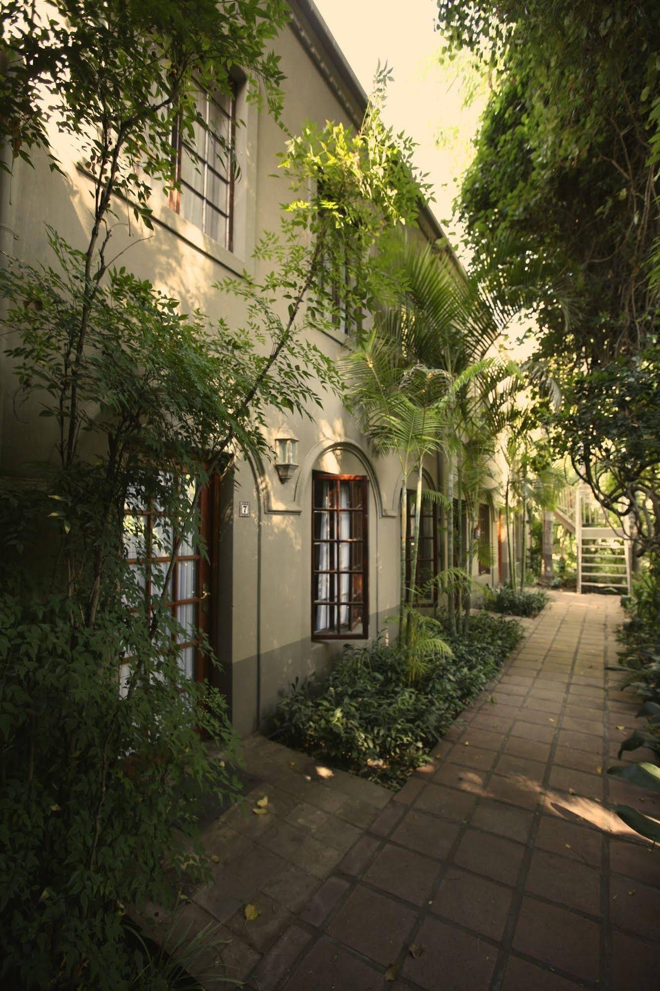 Le Must River Residence