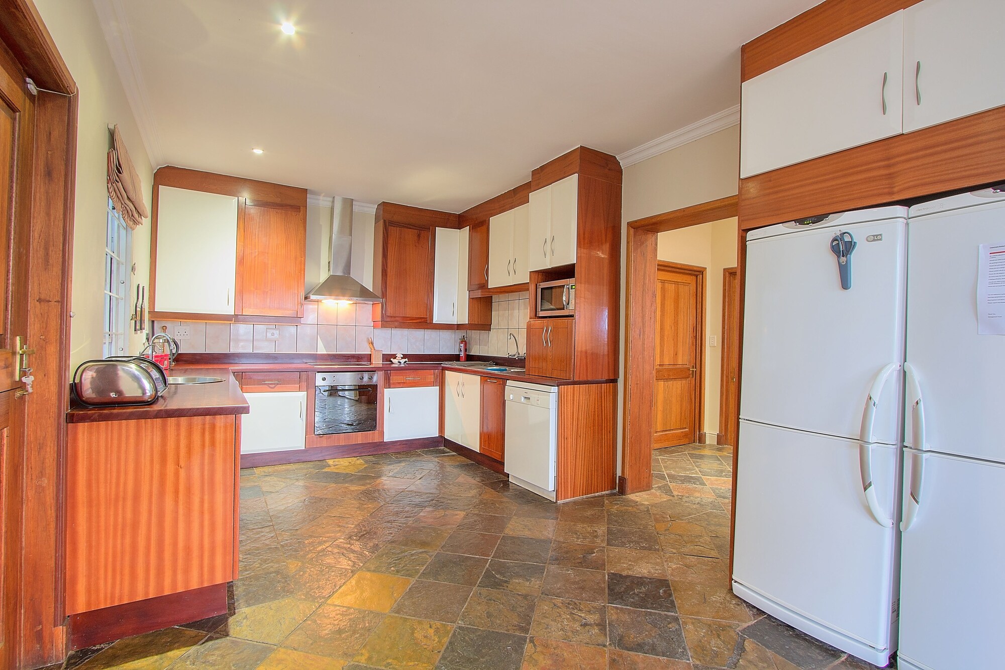 La Best Vaal Manor