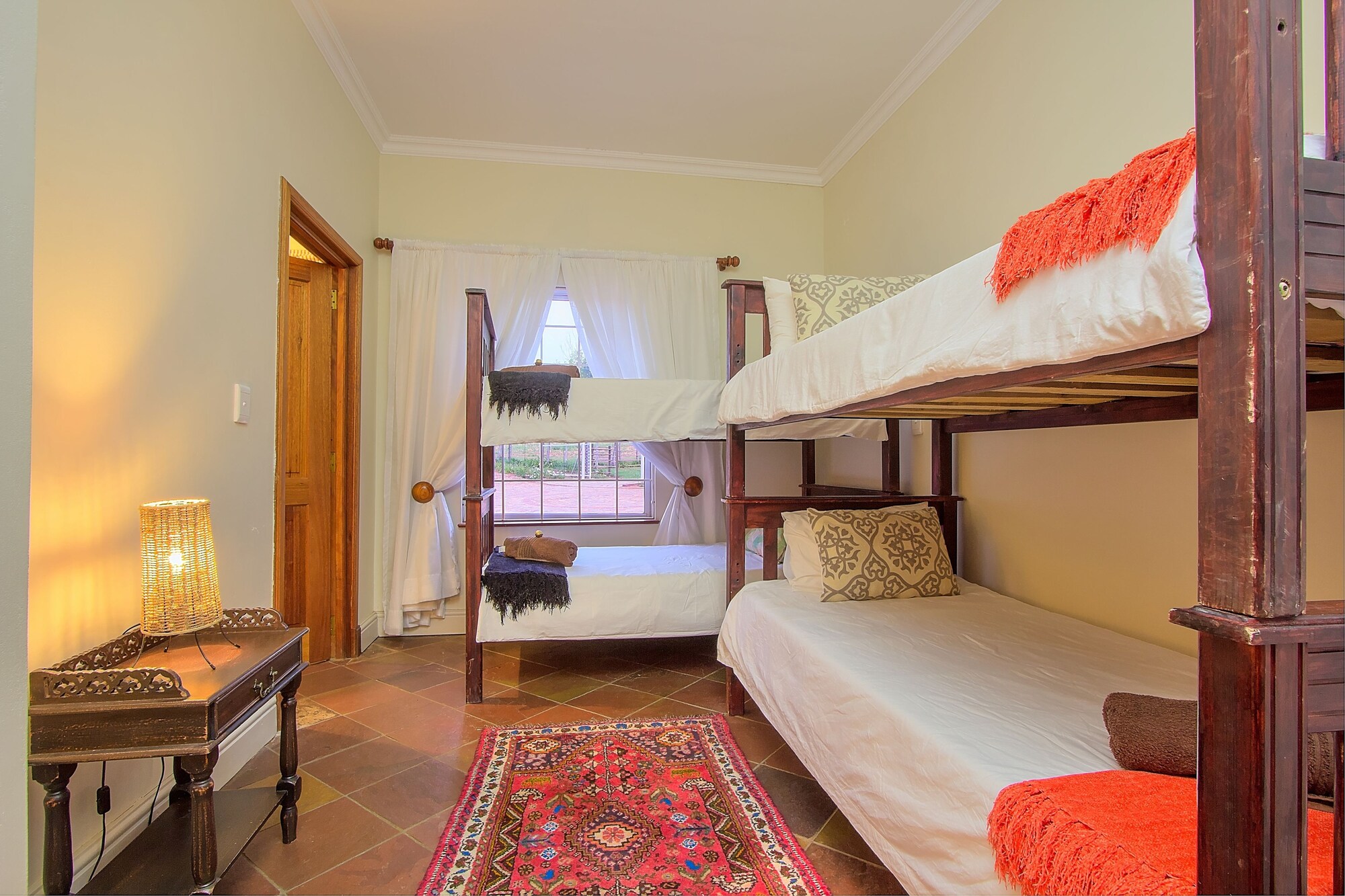 La Best Vaal Manor