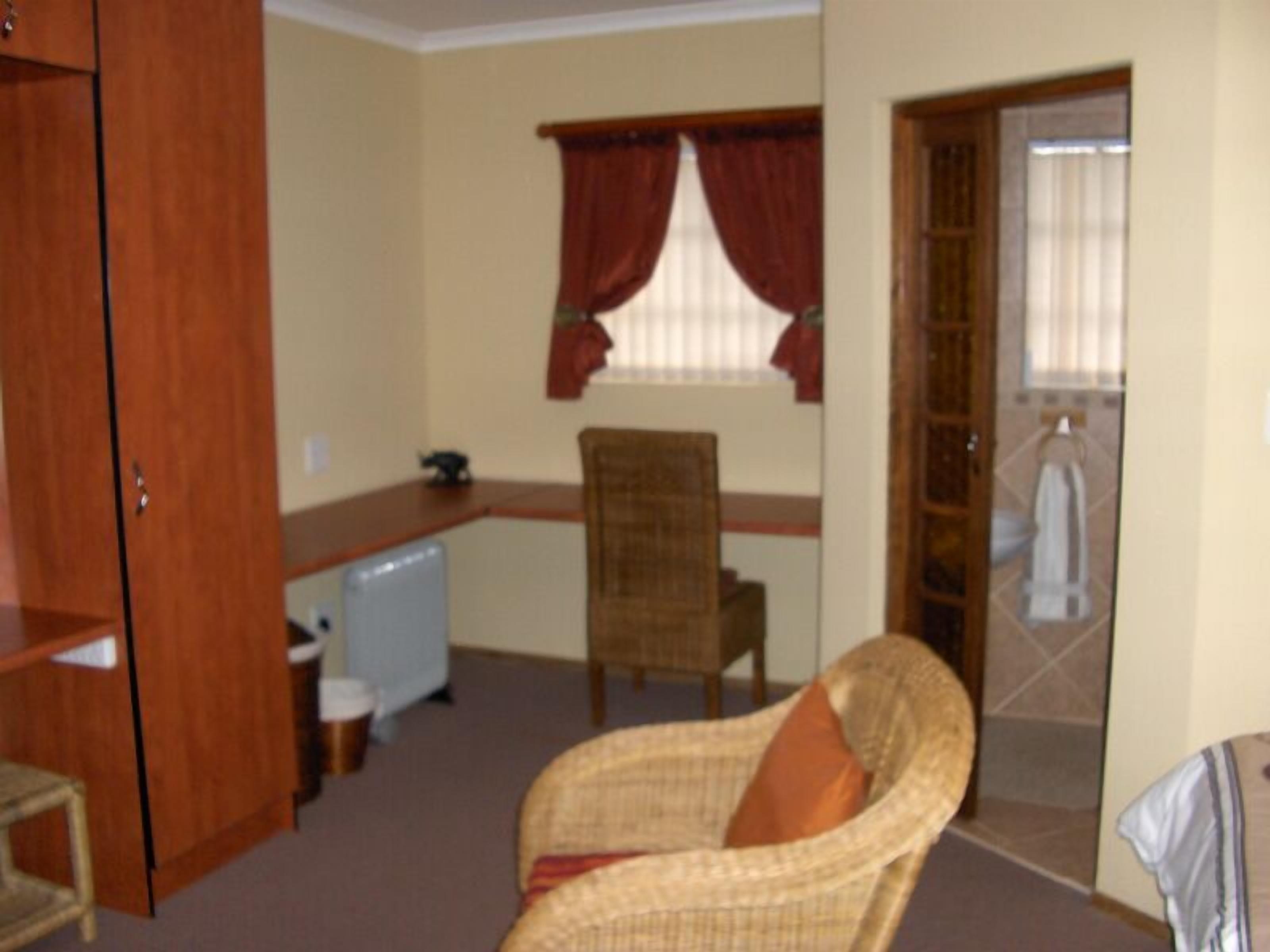 Aark Guest Lodge