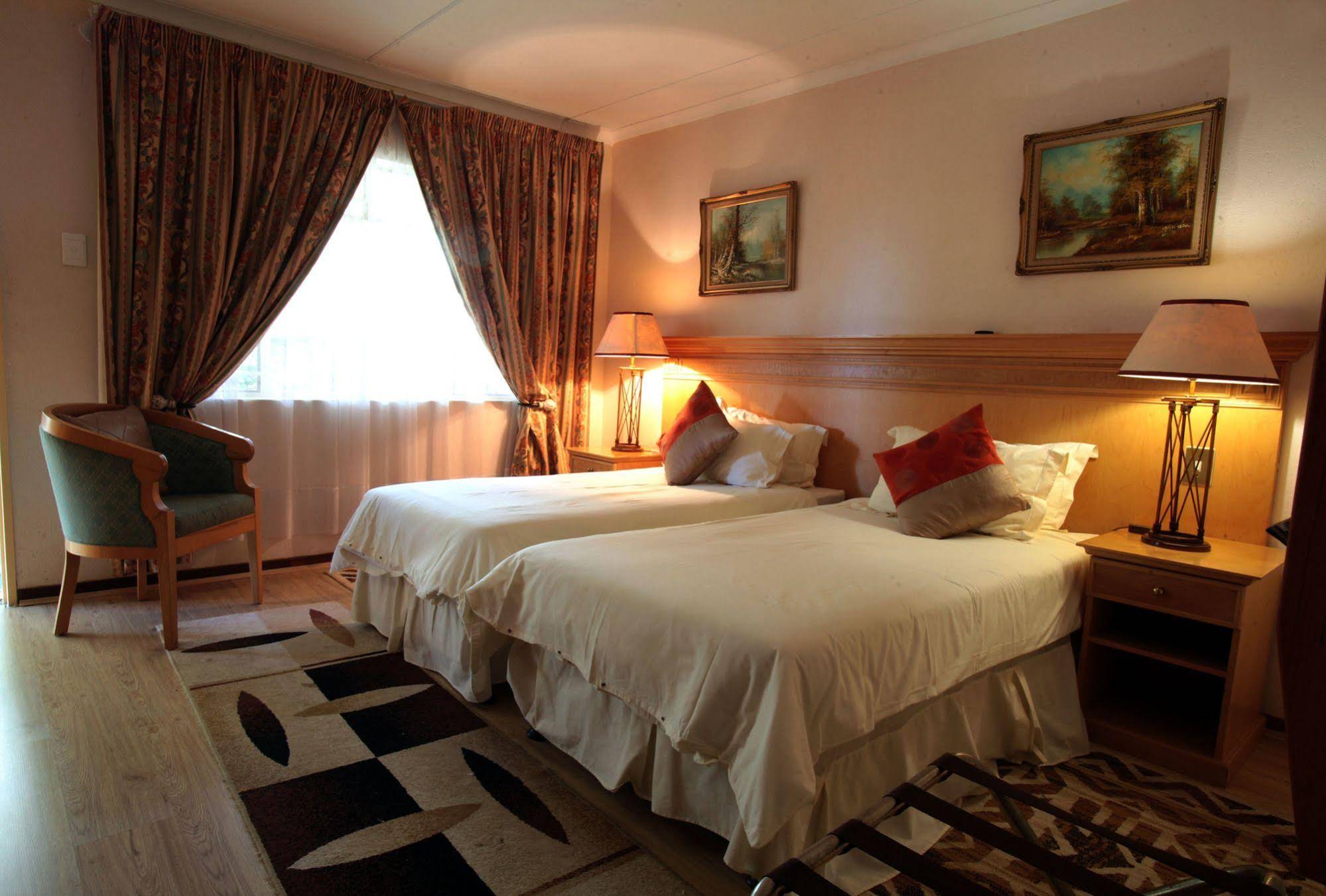 Shamrock Arms Guest Lodge