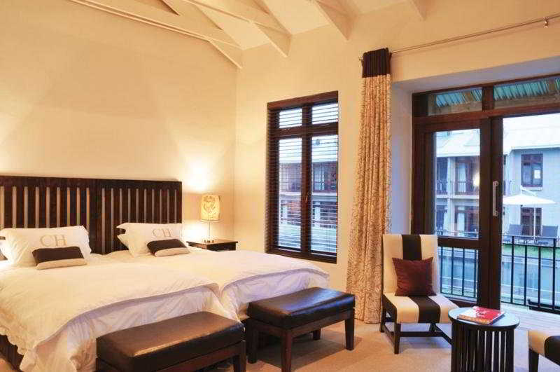 Casterbridge Hollow Boutique Hotel
