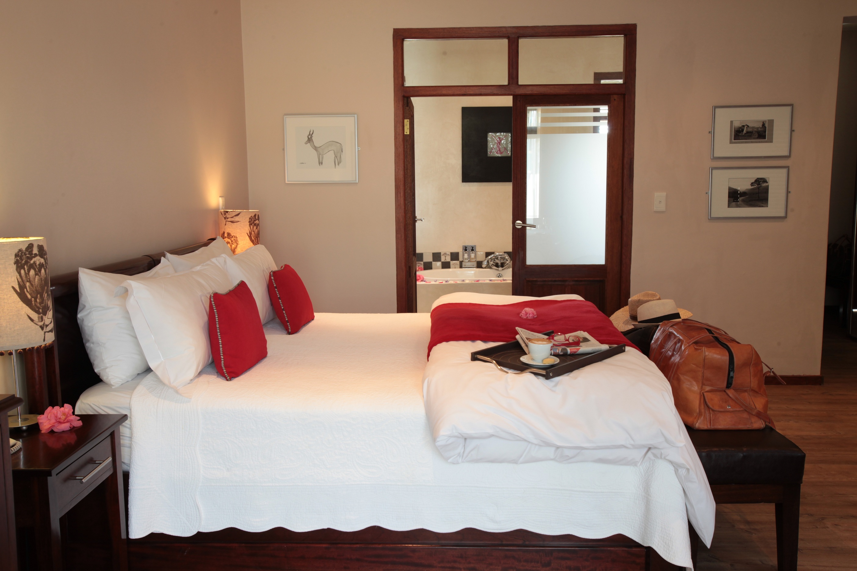 Casterbridge Hollow Boutique Hotel