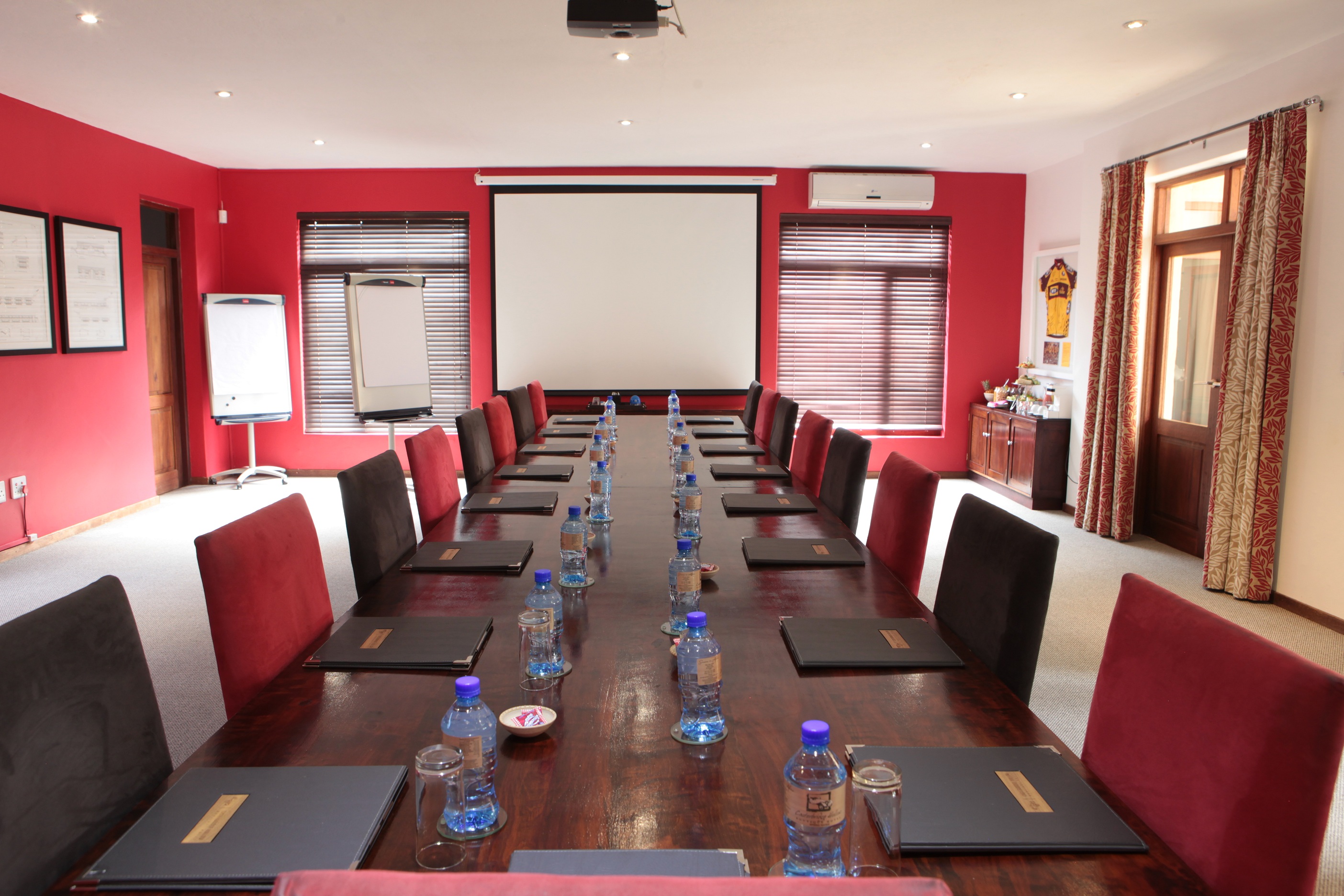 Casterbridge Hollow Boutique Hotel