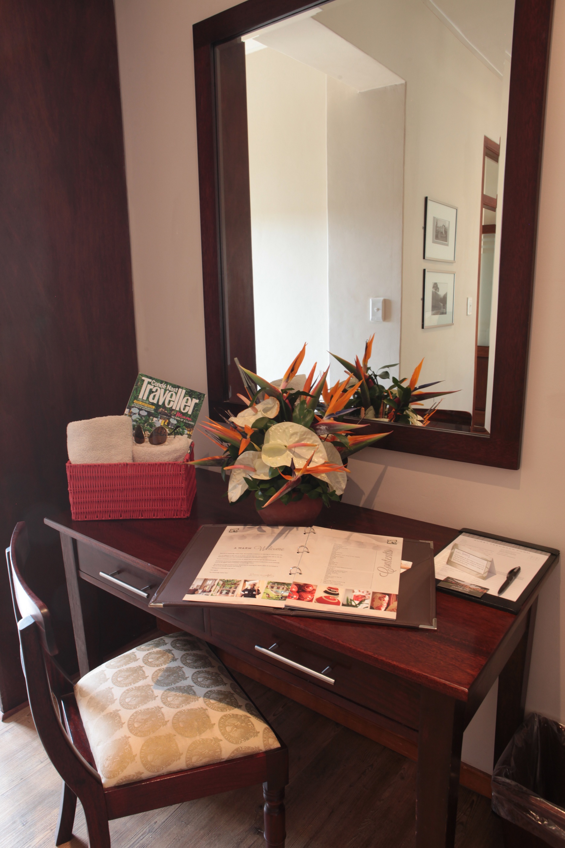 Casterbridge Hollow Boutique Hotel