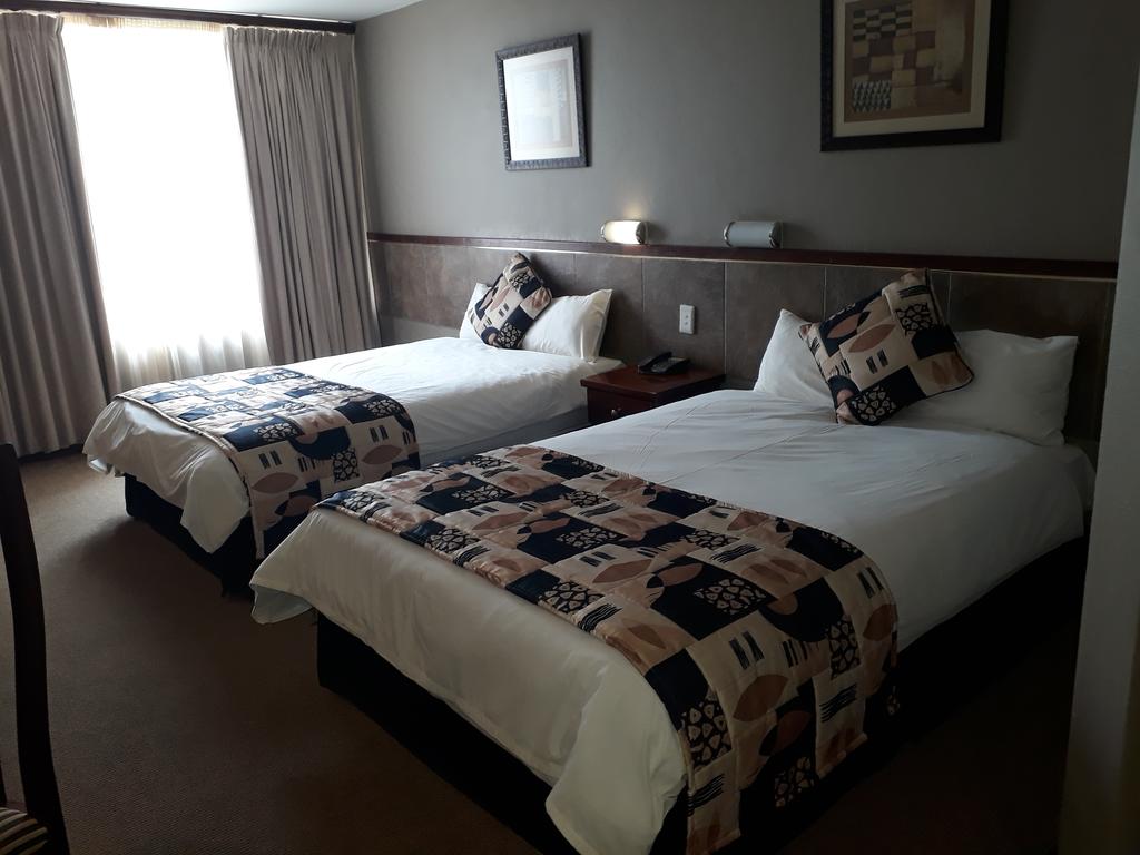 African Sky Hotels - Pine Lake Inn