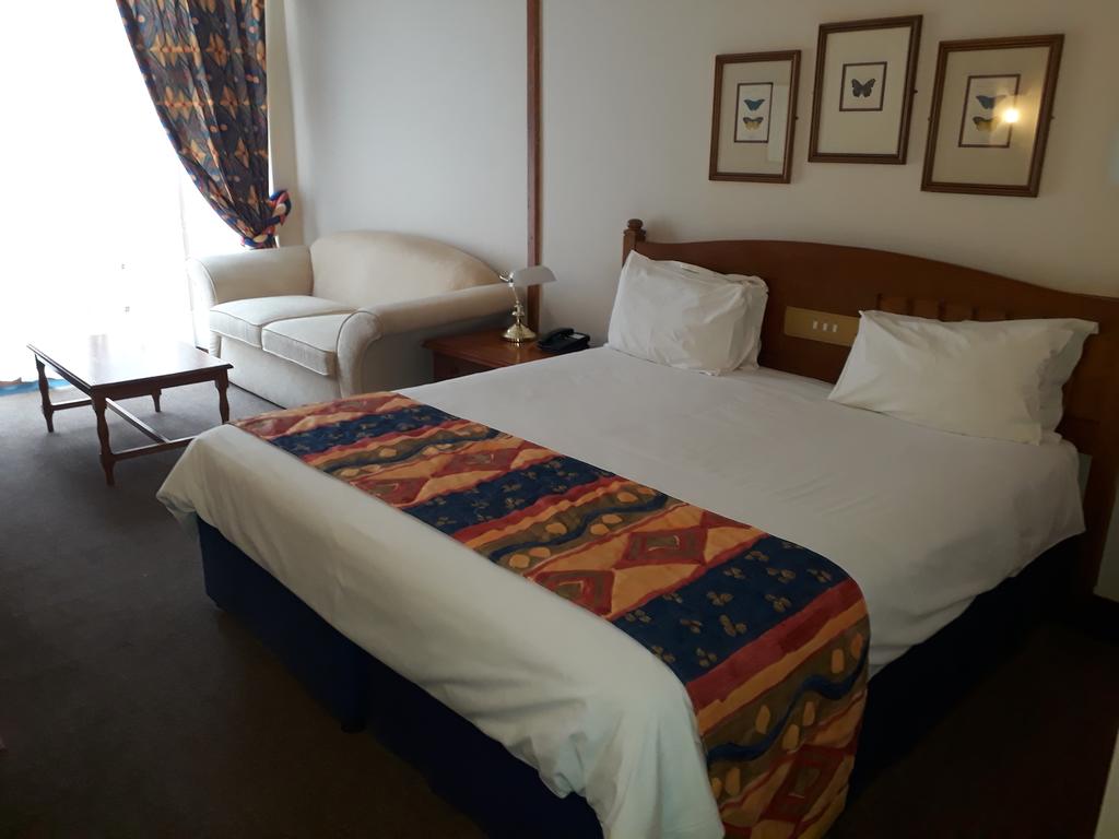 African Sky Hotels - Pine Lake Inn