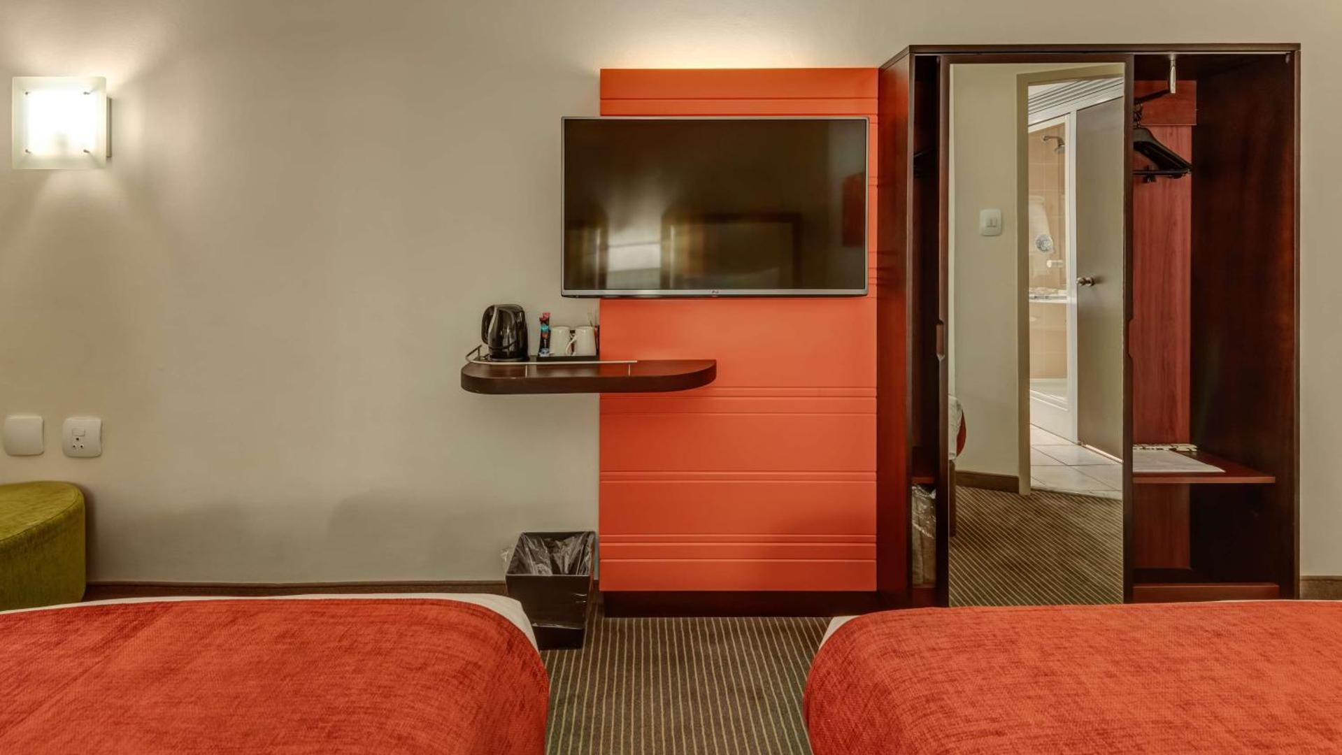 StayEasy Eastgate