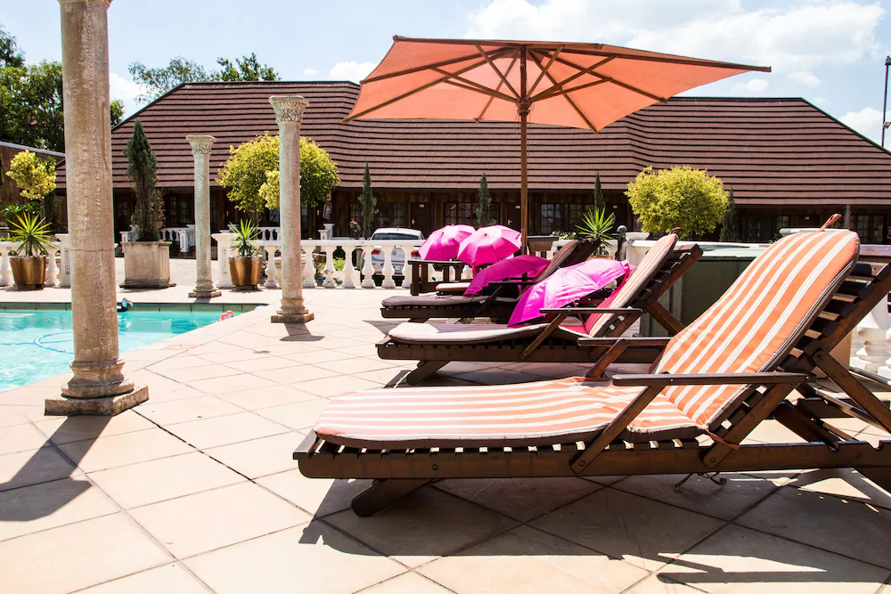 Flamingo's Nest Guest House & Conference Centre