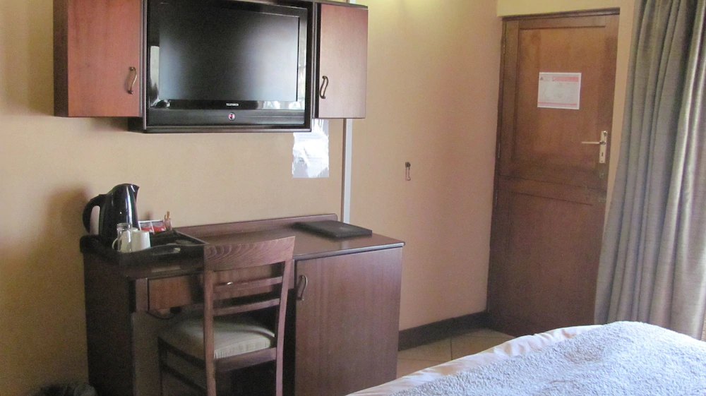 Flamingo's Nest Guest House & Conference Centre