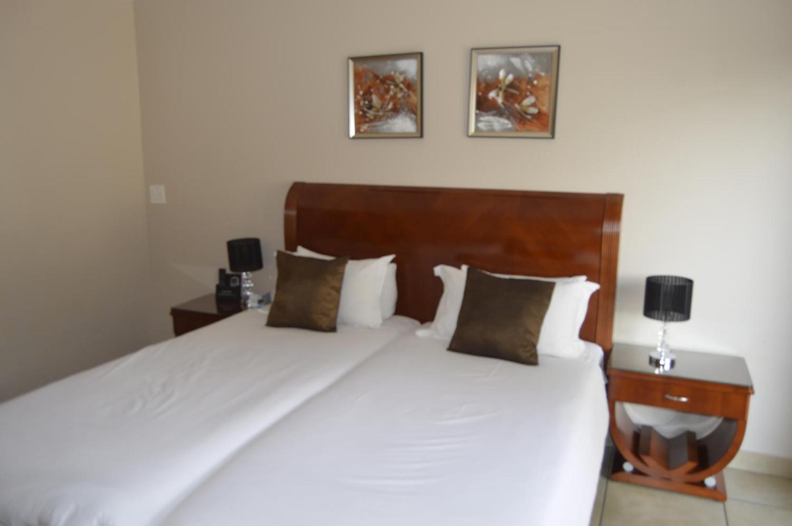 Lakeview Boutique Hotel & Conference Centre