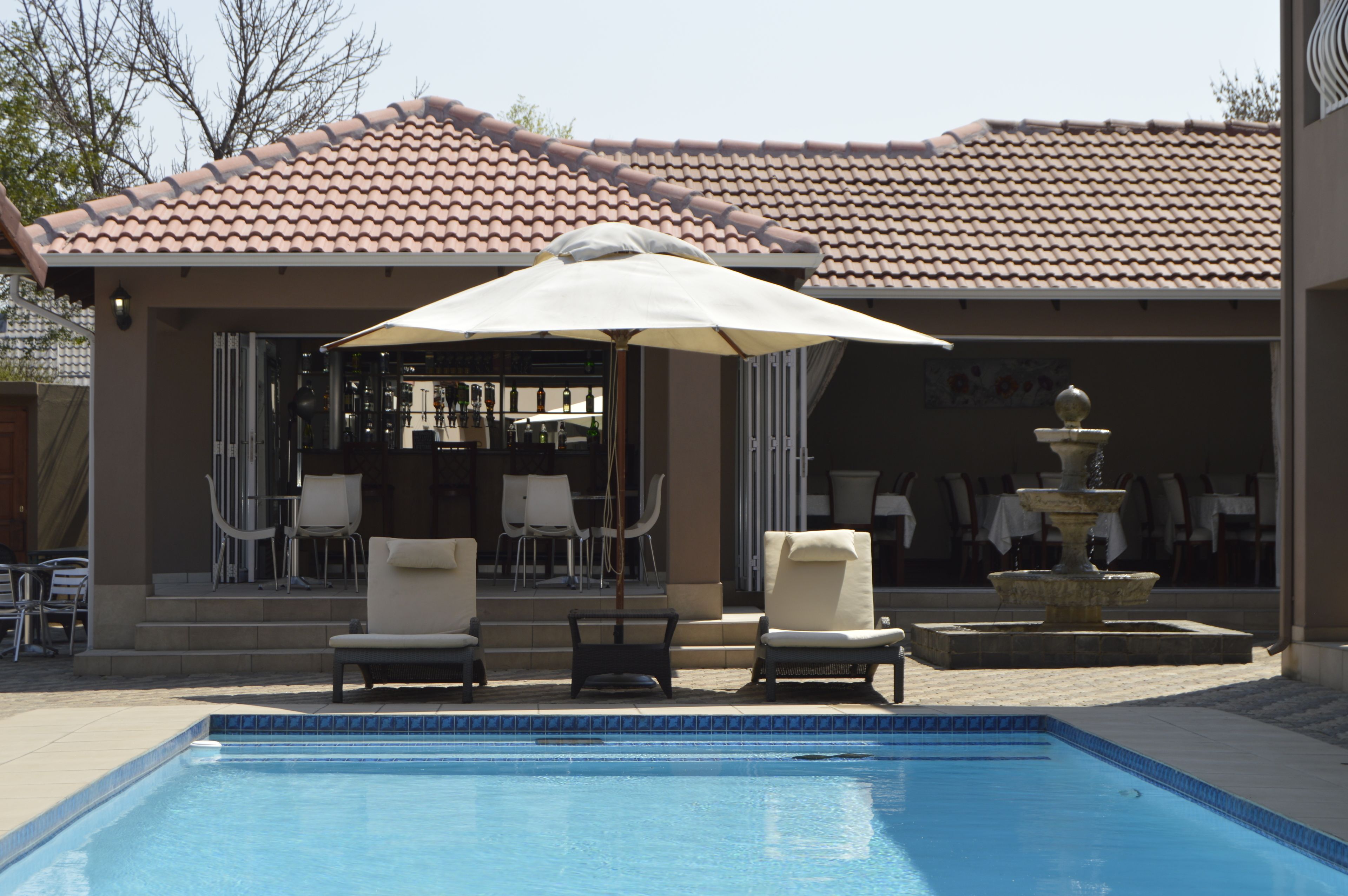 Lakeview Boutique Hotel & Conference Centre