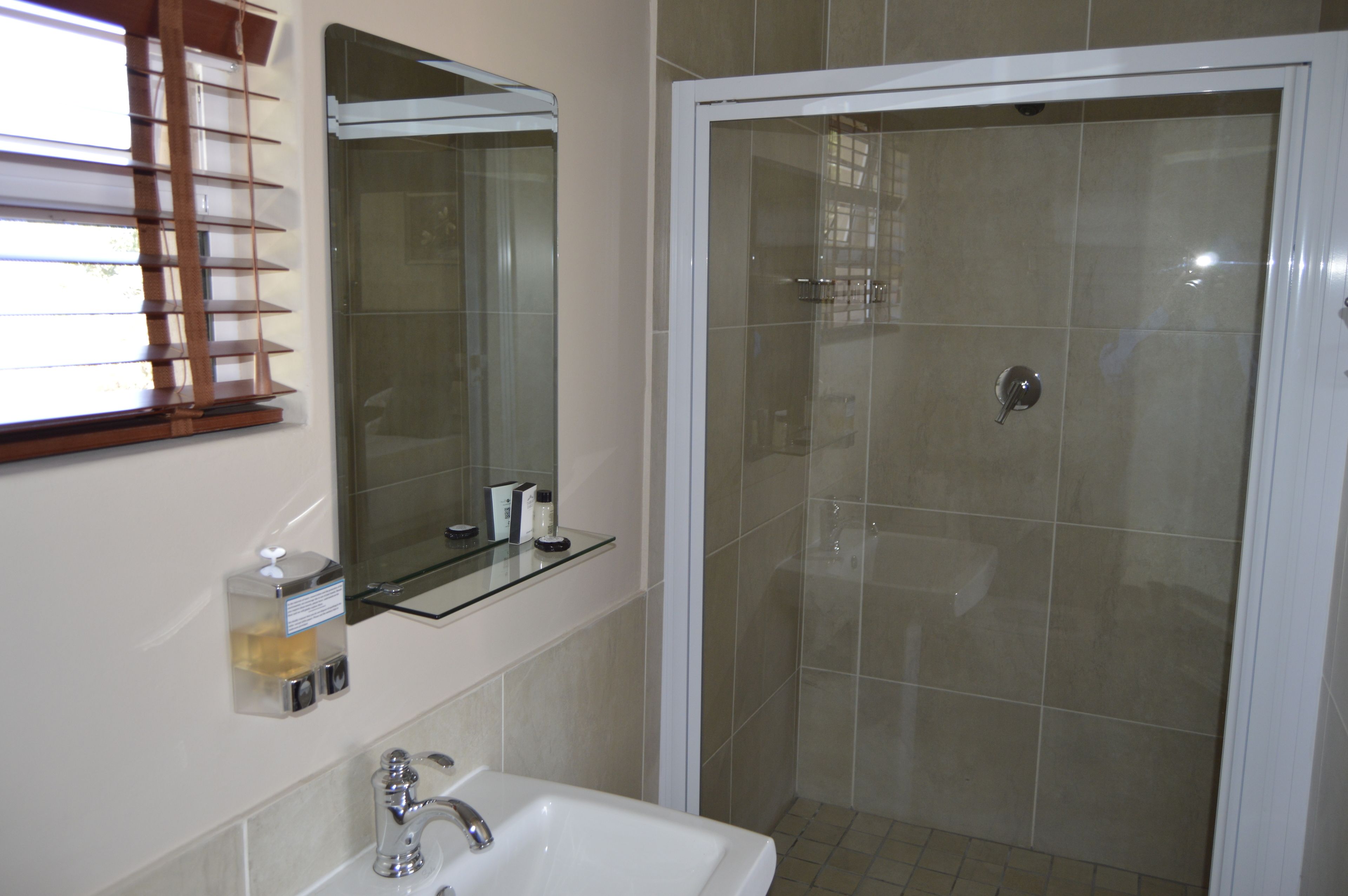 Lakeview Boutique Hotel & Conference Centre