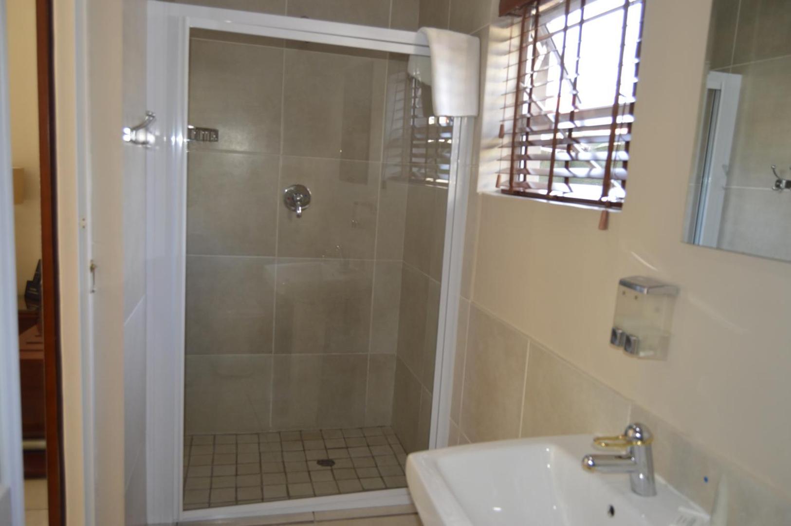 Lakeview Boutique Hotel & Conference Centre