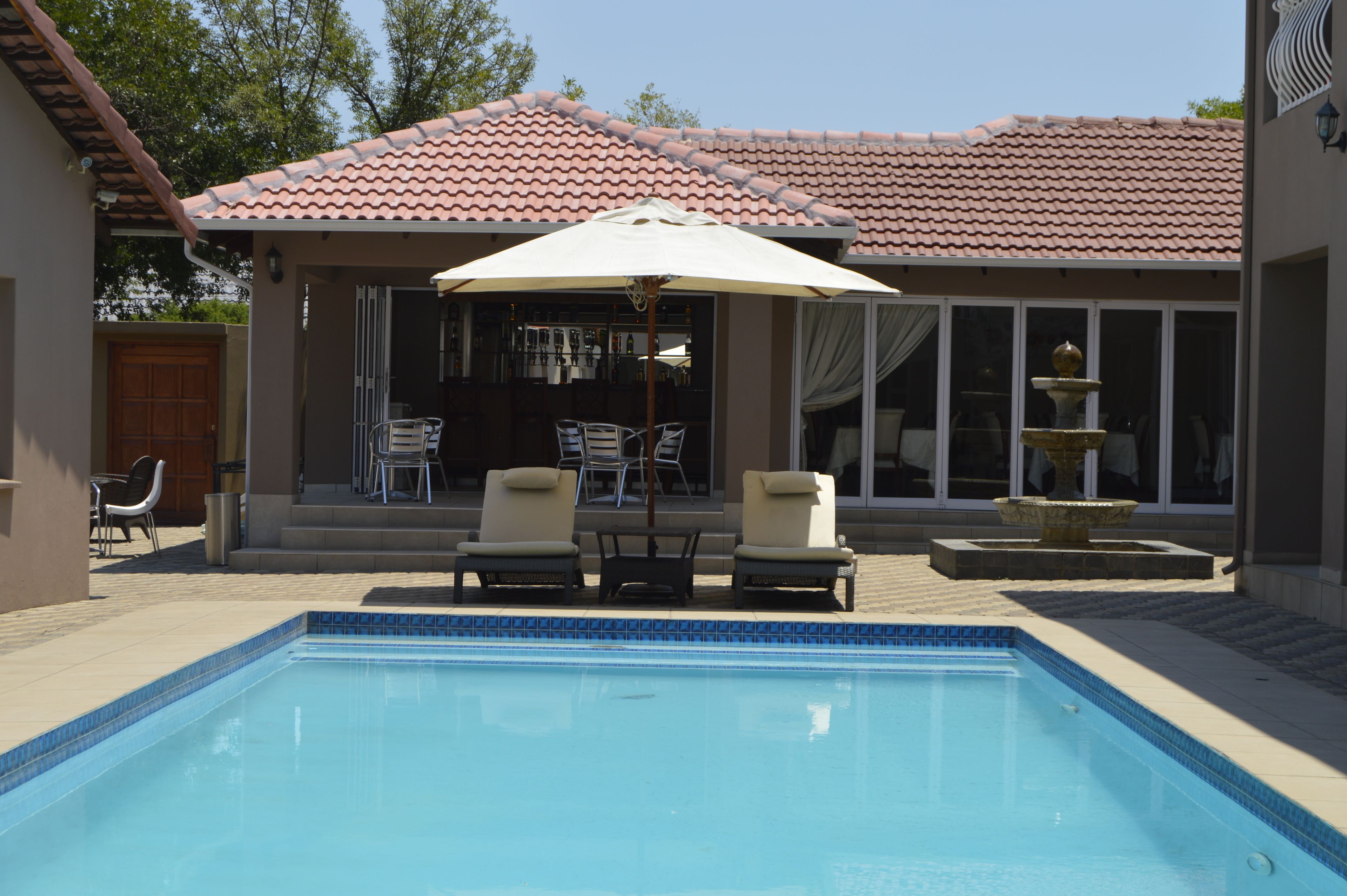 Lakeview Boutique Hotel & Conference Centre