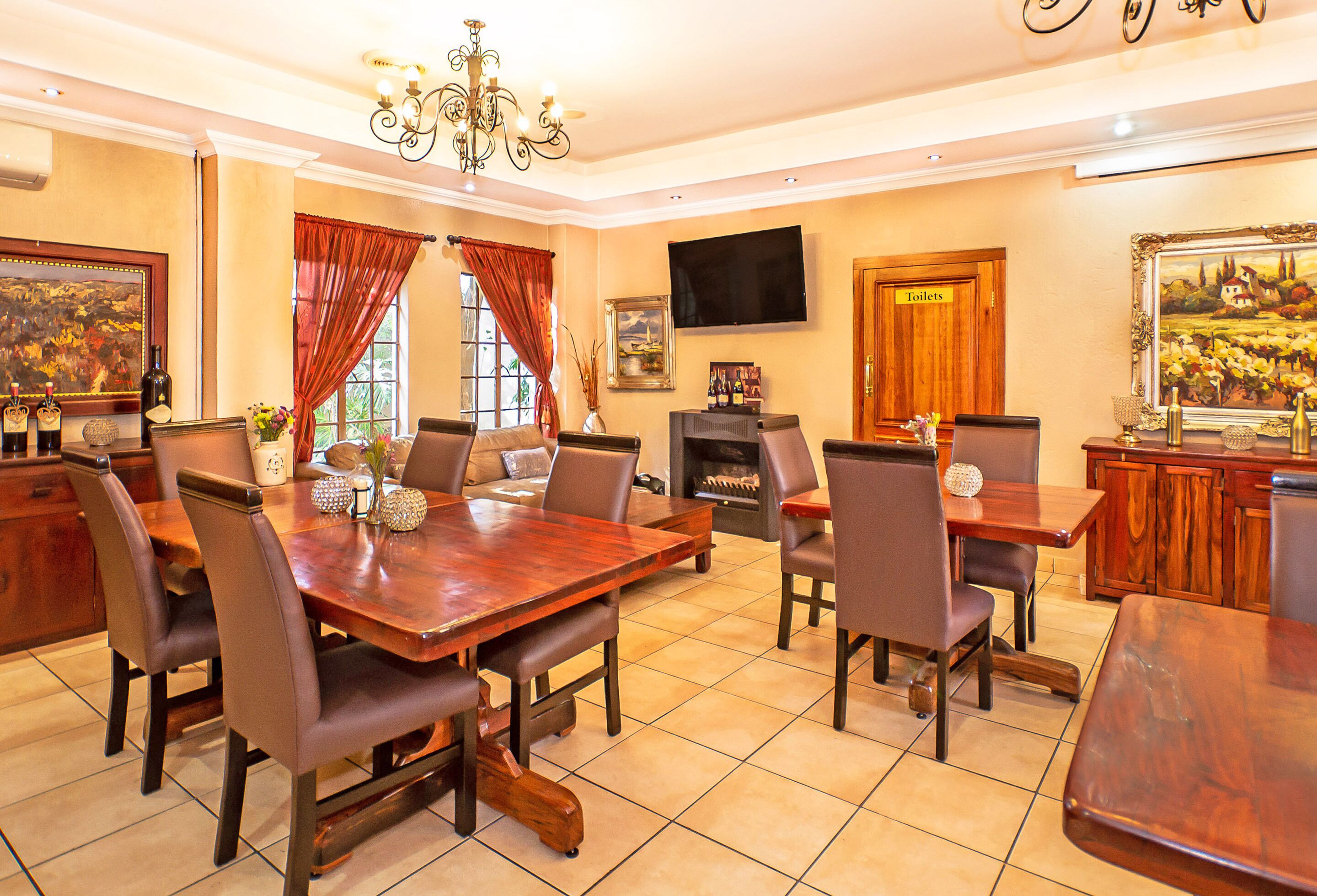 Afrique Boutique Hotel OR Tambo