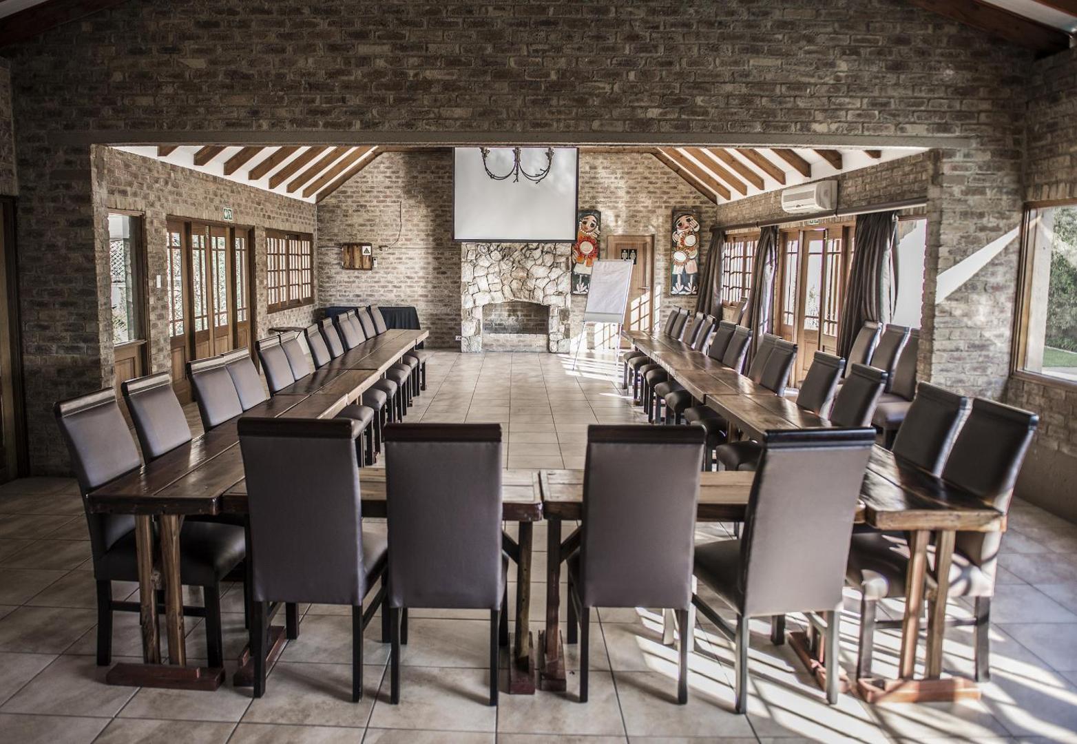 Afrique Boutique Hotel OR Tambo