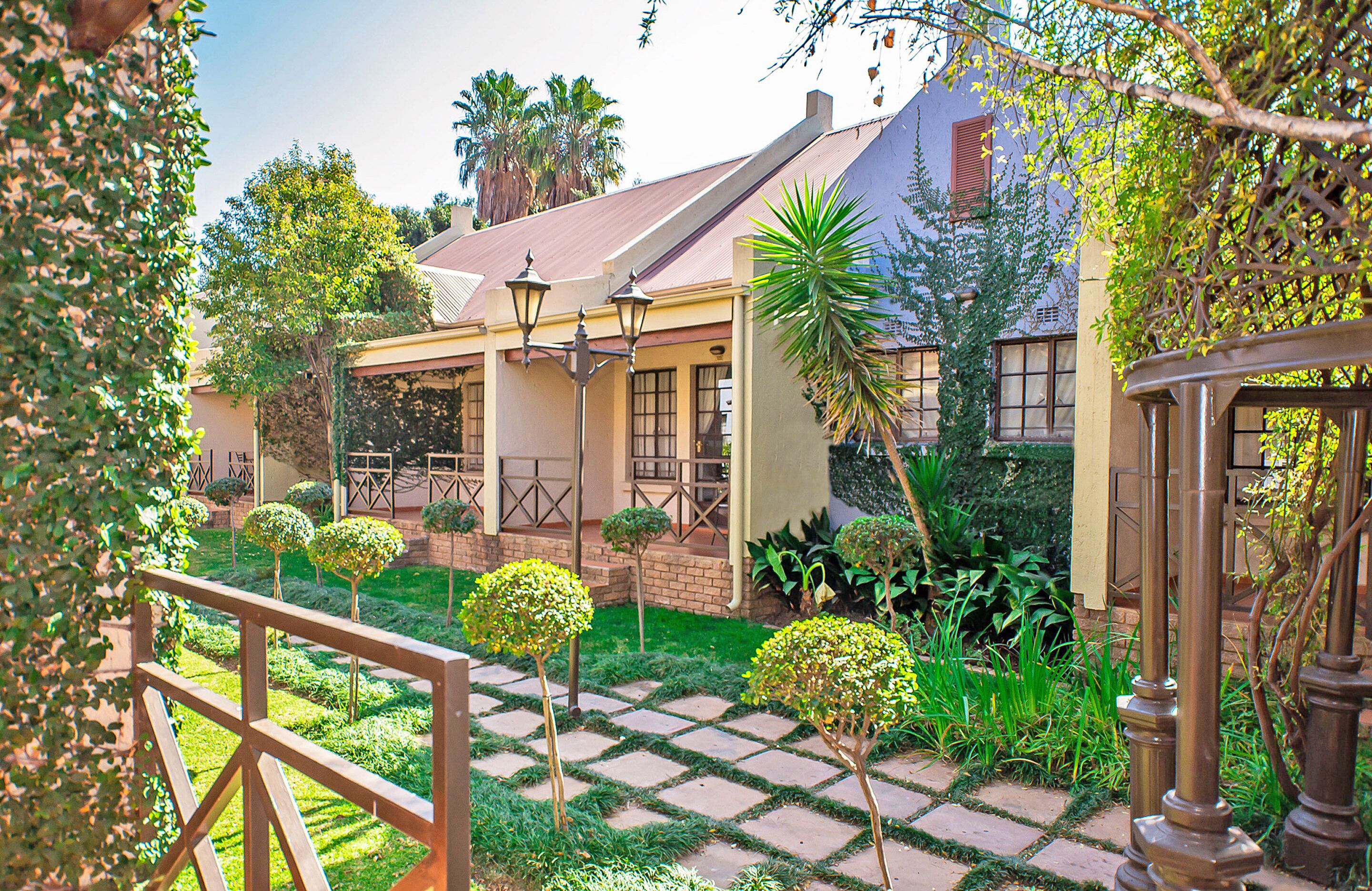Afrique Boutique Hotel OR Tambo