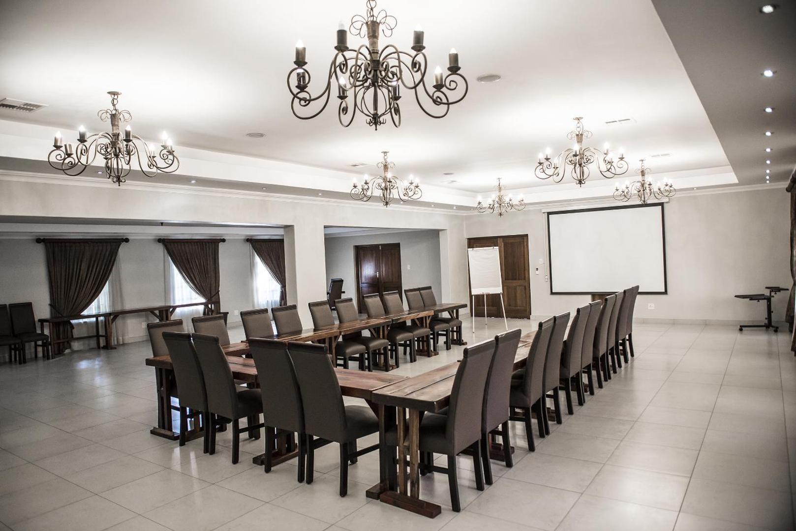 Afrique Boutique Hotel OR Tambo