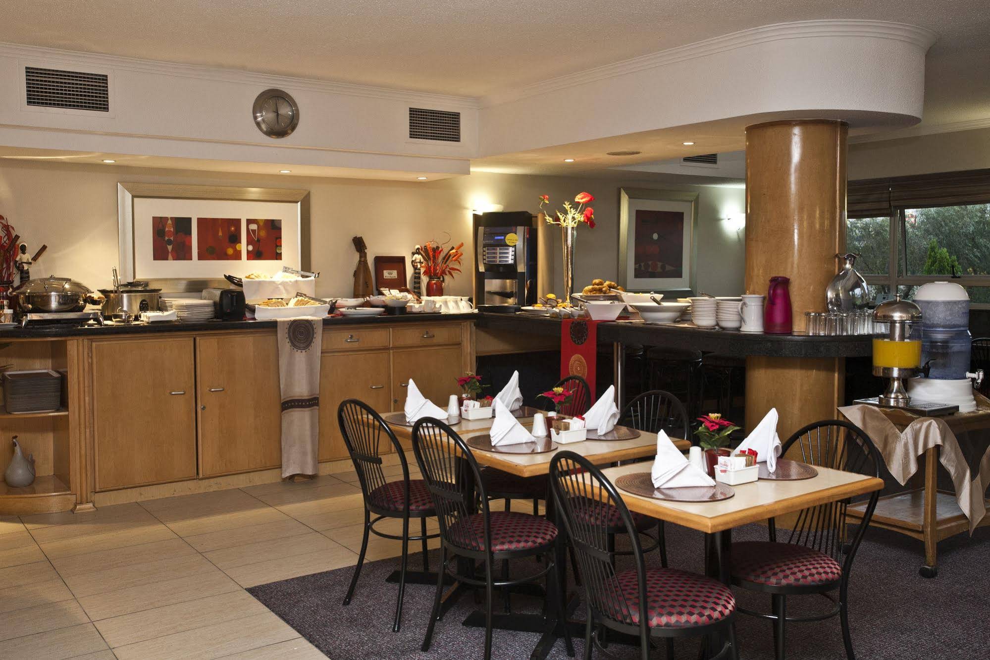 Road Lodge Carnival City