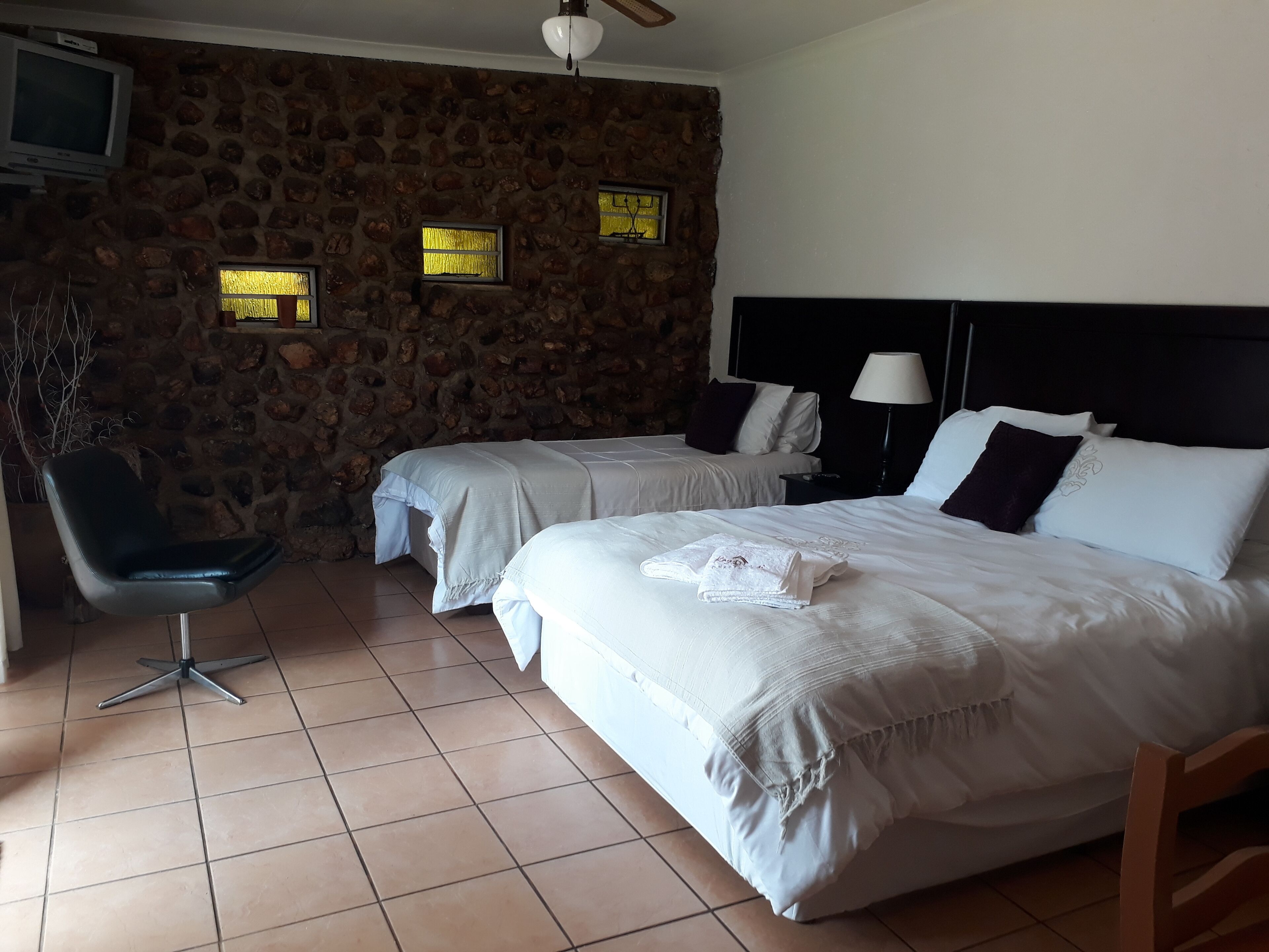 Kaya Selati Guest House