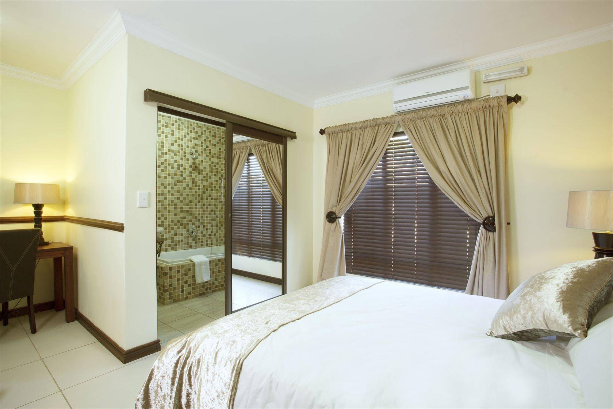 Eco Park Lodge