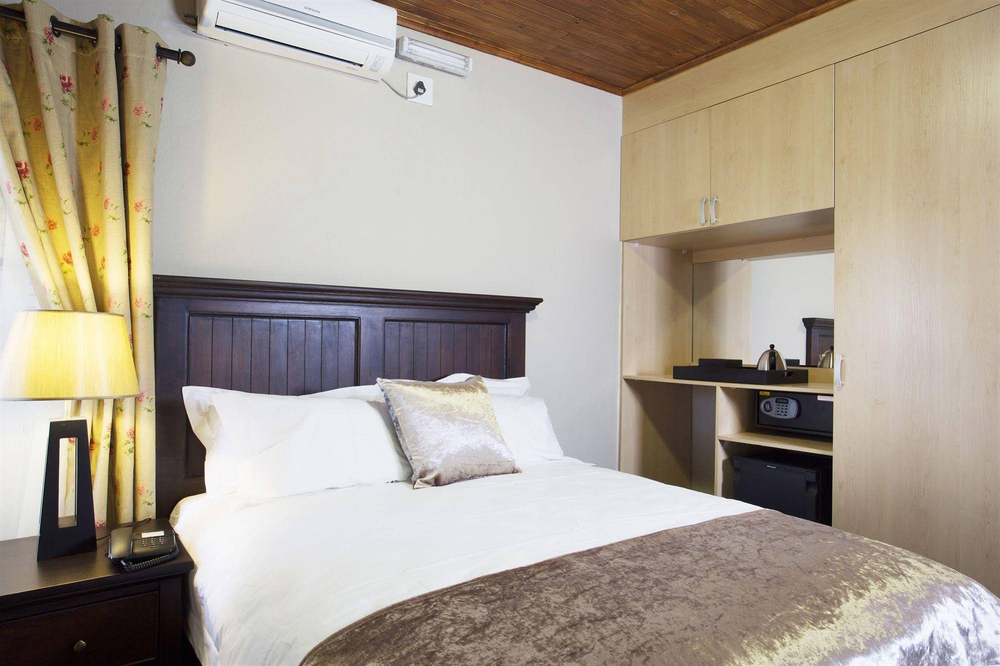 Eco Park Lodge