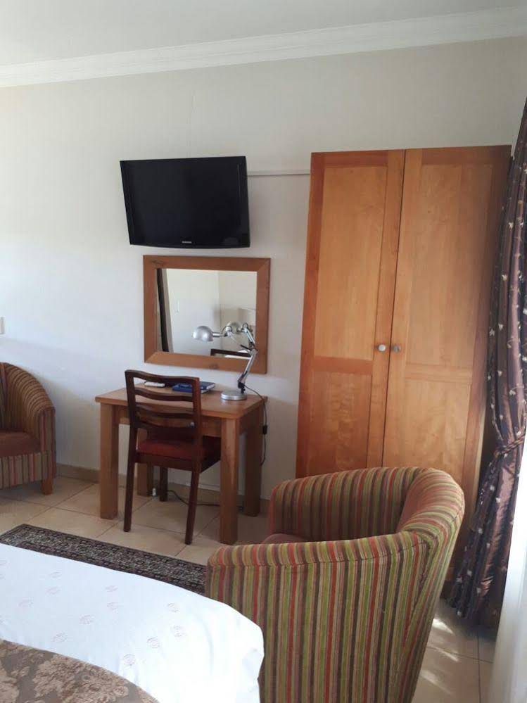 Chartwell Lodge