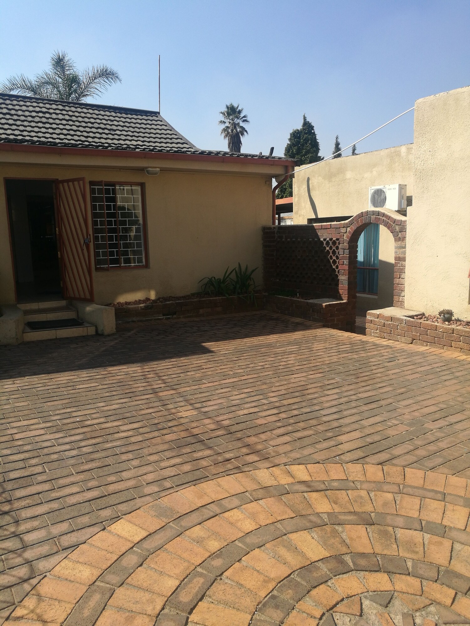 Naisar Holiday Home & Cottage Primrose