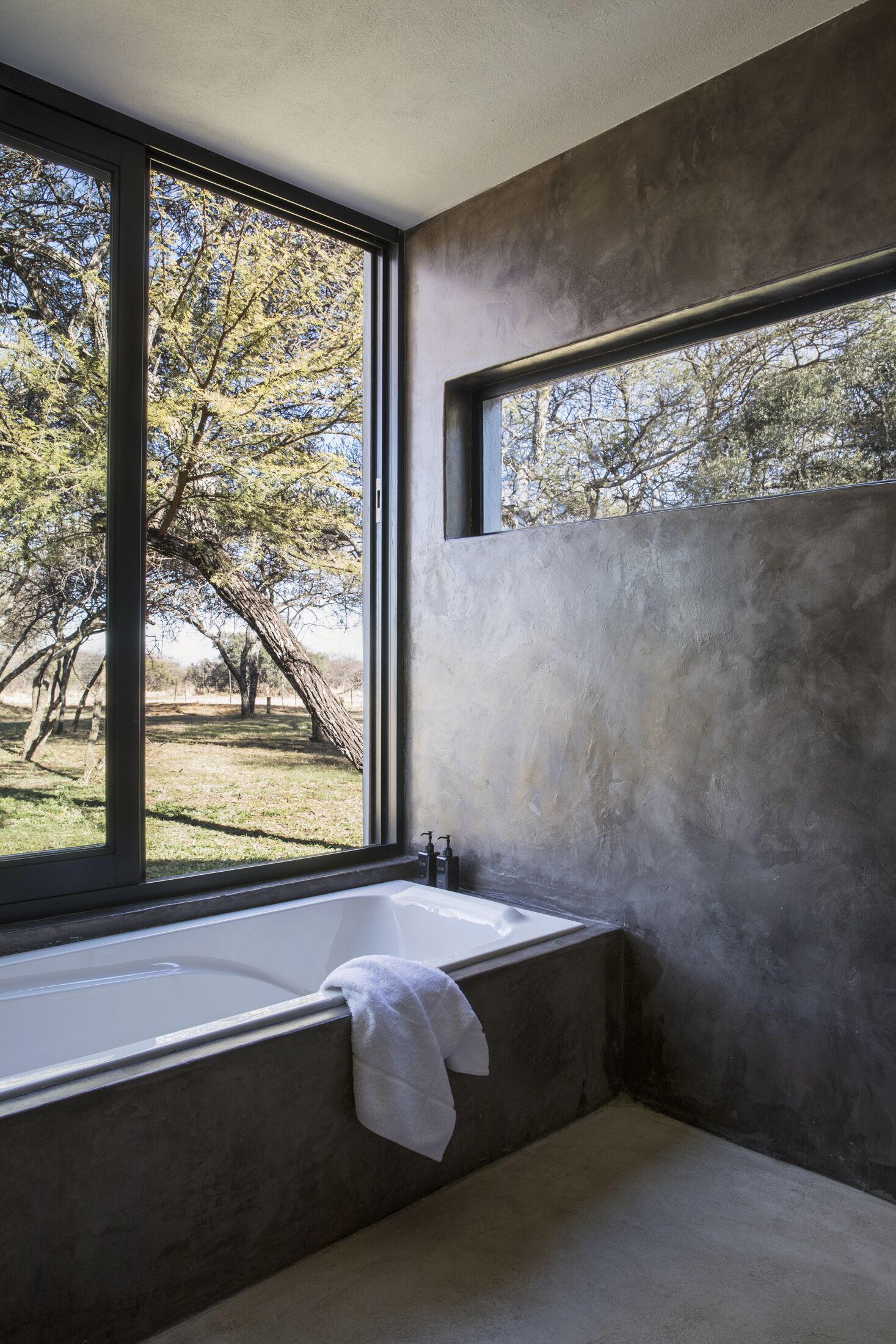 Nako Safari Lodge