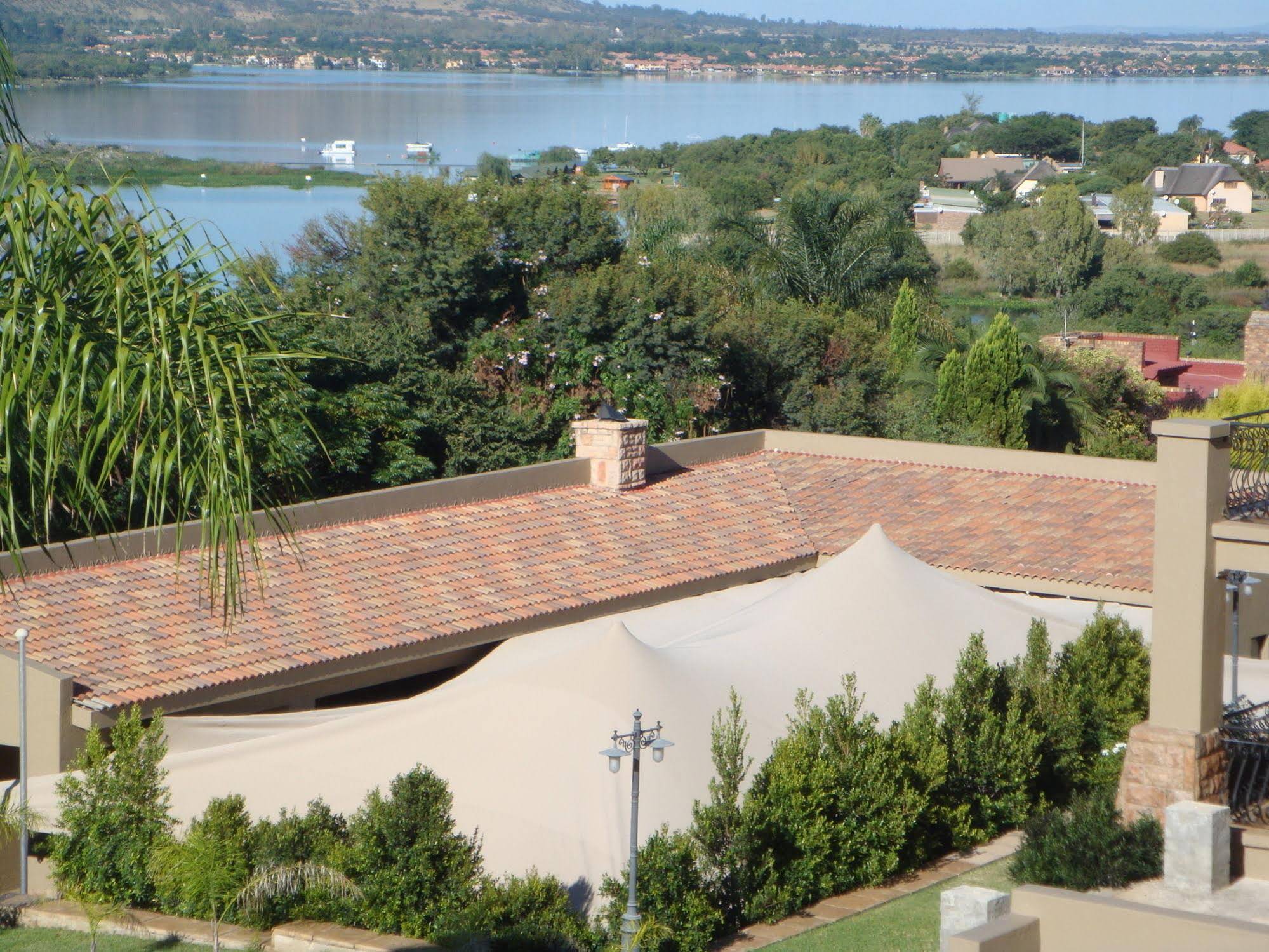 Chateau la Mer Exclusive Guesthouse