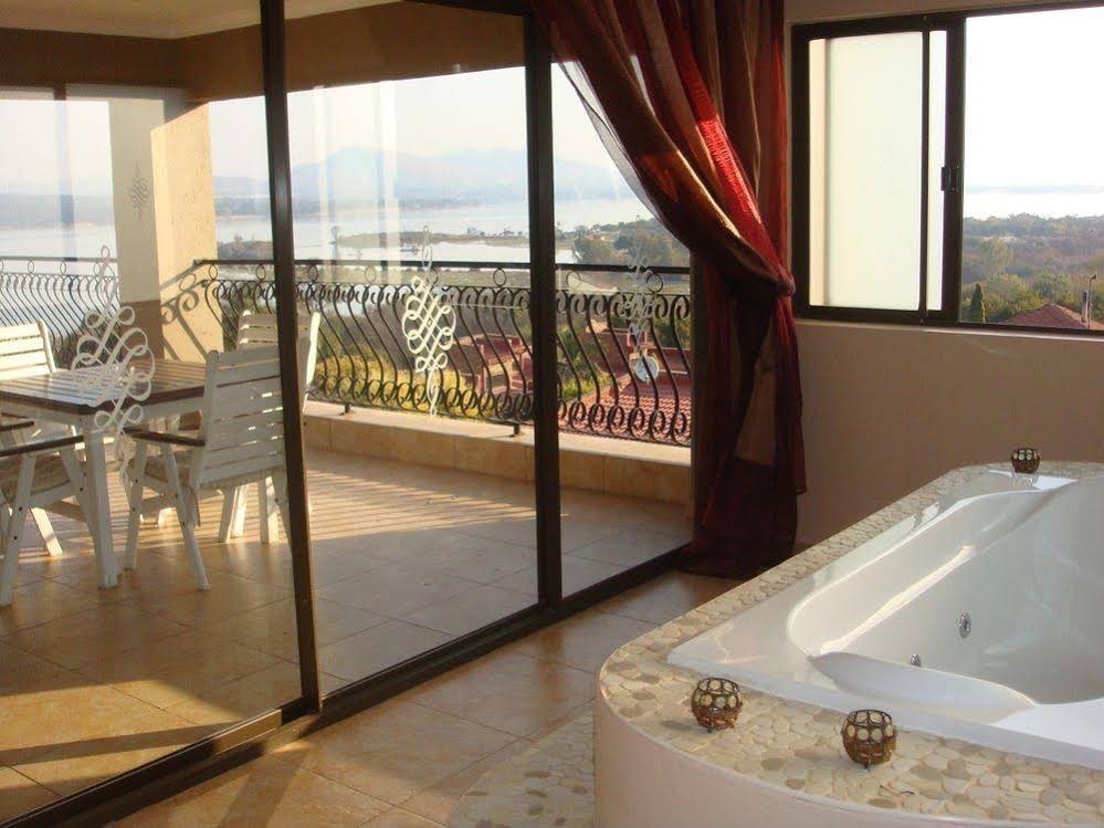 Chateau la Mer Exclusive Guesthouse