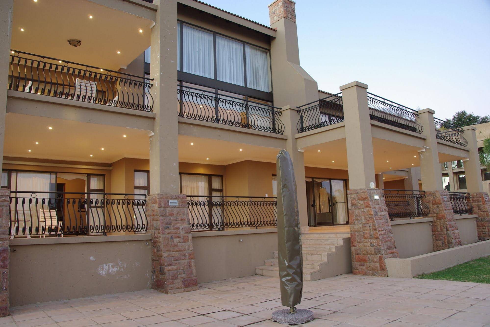 Chateau la Mer Exclusive Guesthouse