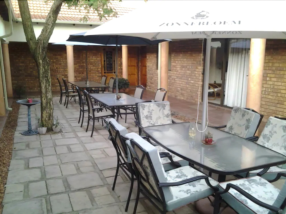 Le Bougainville Guest House