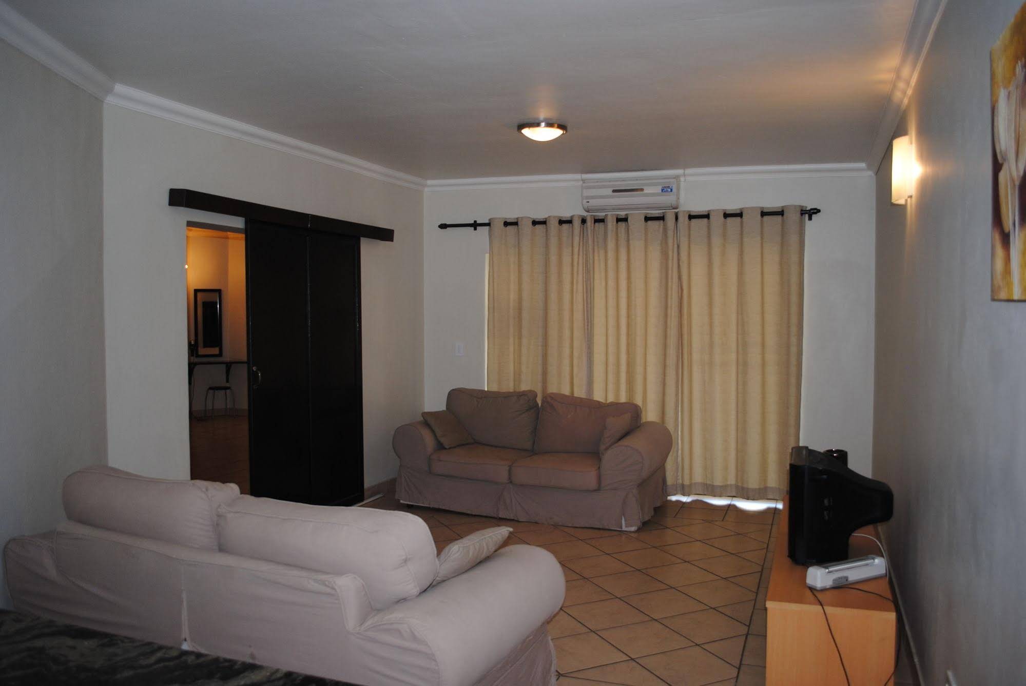 Palm Valley Inn