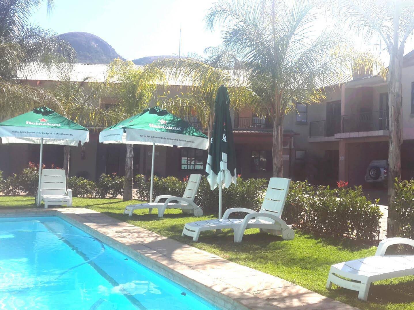Palm Valley Inn